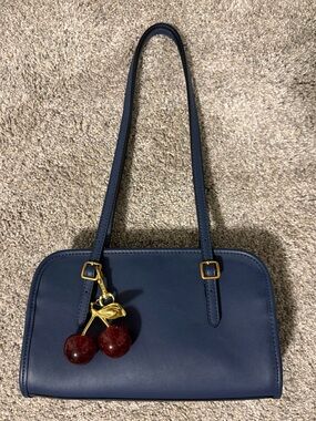 Women’s Navy Shoulder Bag
